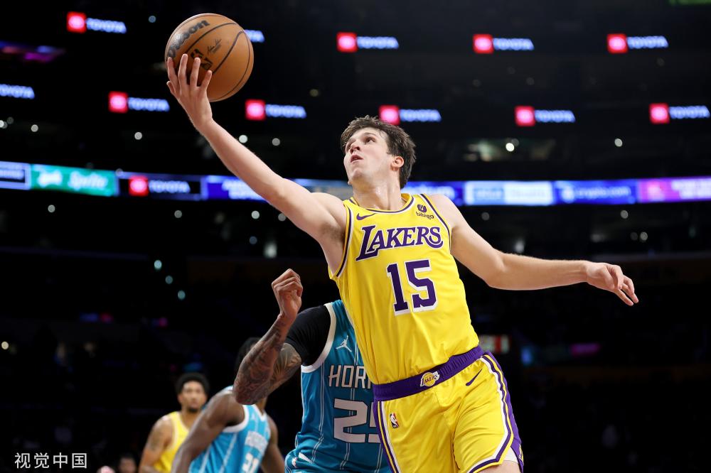 中场体系的 中场体系的