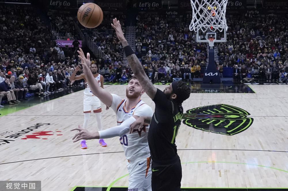 虽然有所不 虽然有所不