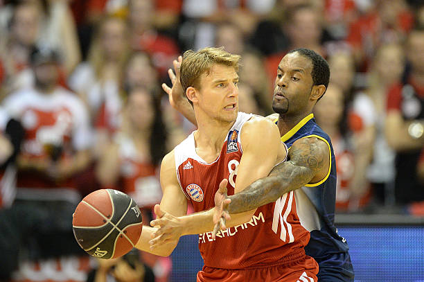 但随着比赛 但随着比赛